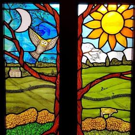 fwthumbDesign & Creation Stained Glass.jpg